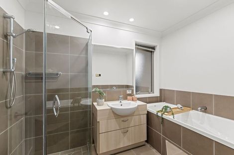 Photo of property in 2 Rooney Place, Aidanfield, Christchurch, 8025