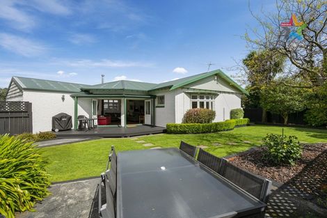 Photo of property in 52 Birdwood Road, Waterloo, Lower Hutt, 5011