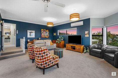 Photo of property in 1 Ruamoana Place, Omokoroa, 3114