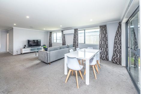Photo of property in 23 Golf Vue Place, Castlecliff, Whanganui, 4501