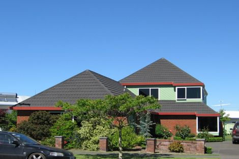 Photo of property in 8 Emily Street, Riverdale, Gisborne, 4010