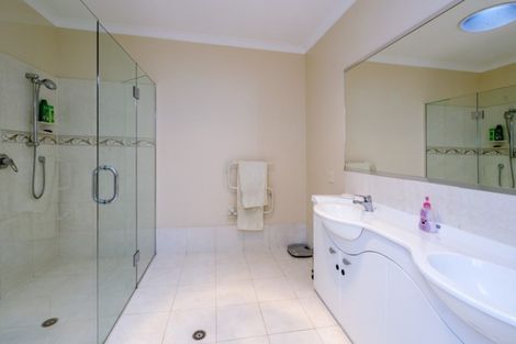 Photo of property in 16 Pukematawai Lane, Levin, 5571