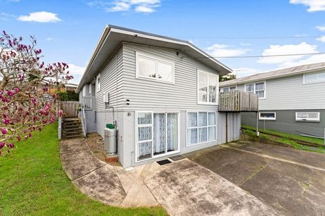 Photo of property in 6 Merville Avenue, Te Atatu South, Auckland, 0610