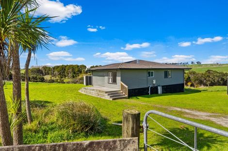 Photo of property in 17 Ranganui Road, Kaiwaka, 0573
