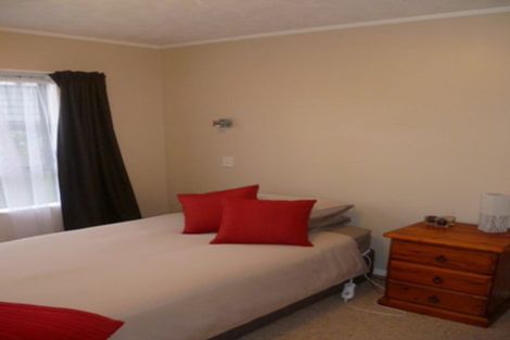 Photo of property in 64 Pencarrow Street, Highbury, Palmerston North, 4412