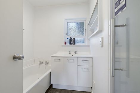 Photo of property in 5a Gordon Road, Western Heights, Rotorua, 3015