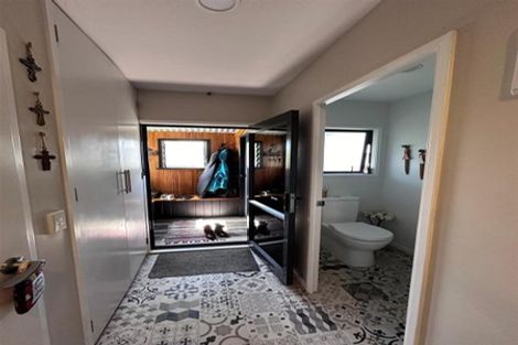 Photo of property in 9a Holden Avenue, Holdens Bay, Rotorua, 3010