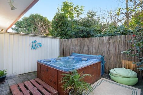 Photo of property in 23 Lysaght Place, Welcome Bay, Tauranga, 3112