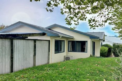 Photo of property in 1 Messines Avenue, Silverstream, Upper Hutt, 5019