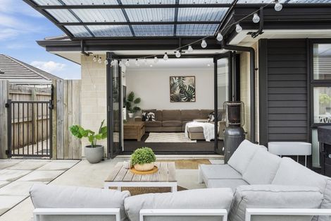 Photo of property in 49 Leet Crescent, Papamoa Beach, Papamoa, 3118