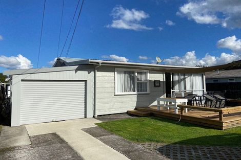 Photo of property in 9a Kawaha Point Road, Fairy Springs, Rotorua, 3015
