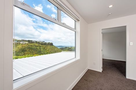 Photo of property in 2/25 Kitchener Terrace, Johnsonville, Wellington, 6037