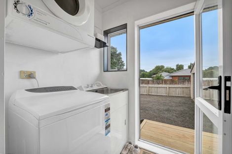 Photo of property in 75 Tauhuri Street, Manaia, 4612