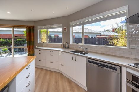 Photo of property in 18a Herbs Place, Cashmere, Christchurch, 8022