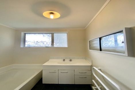 Photo of property in 11 Akron Grove, Totara Park, Upper Hutt, 5018