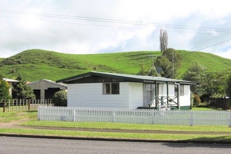Photo of property in 14 Church Street, Tirau, 3410