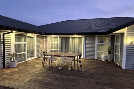 Photo of property in 39 Watkins Drive, Rangiora, 7400