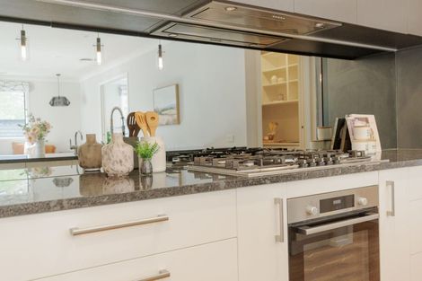 Photo of property in 121 Melksham Drive, Churton Park, Wellington, 6037