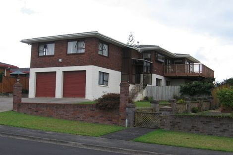 Photo of property in 24 White Heron Drive, Massey, Auckland, 0614