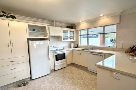 Photo of property in 11 Kakapo Street, Waikiwi, Invercargill, 9810