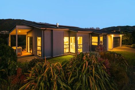 Photo of property in 15 Te Heke Place, Waikanae, 5036