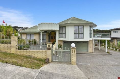 Photo of property in 12 Pistachio Place, Goodwood Heights, Auckland, 2105