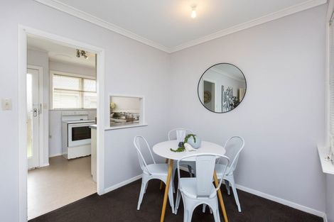 Photo of property in 2/29 Hillside Drive, Maoribank, Upper Hutt, 5018