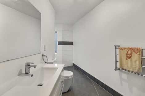 Photo of property in 3/4 Huka Road, Birkenhead, Auckland, 0626