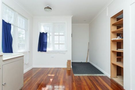 Photo of property in 7 Gladstone Street, Dannevirke, 4930