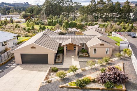 Photo of property in 37 Duxford Crescent, Fairfield, Dunedin, 9018