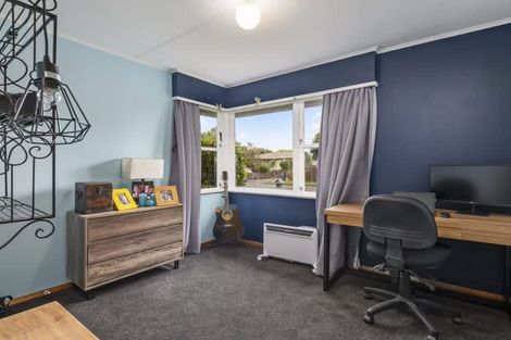 Photo of property in 9 Erin Street, Hokowhitu, Palmerston North, 4410