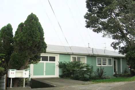 Photo of property in 5 Birch Street, Johnsonville, Wellington, 6037
