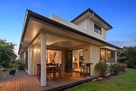 Photo of property in 28 Holden Avenue, Holdens Bay, Rotorua, 3010