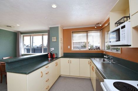 Photo of property in 65 Douglas Street, Grasmere, Invercargill, 9810