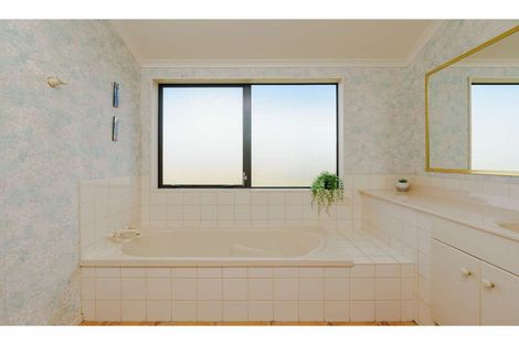 Photo of property in 14 Equestrian Drive, Kerikeri, 0294