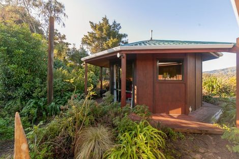 Photo of property in 10 Labyrinth Lane, Takaka, 7183