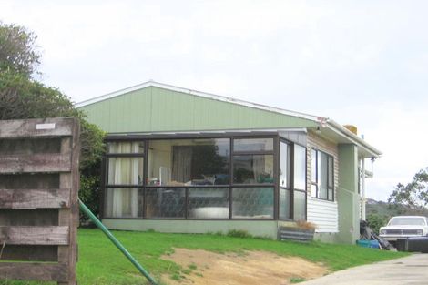 Photo of property in 36 Mexted Terrace, Tawa, Wellington, 5028