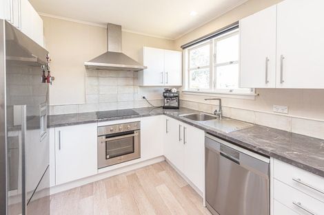 Photo of property in 24 Burns Street, Tawhero, Whanganui, 4501