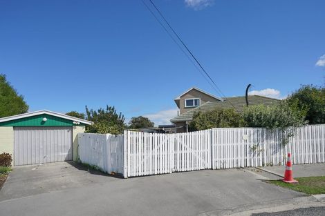 Photo of property in 8 Quebec Place, Wainoni, Christchurch, 8061
