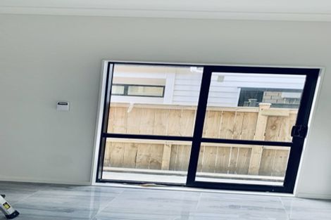 Photo of property in 98 Tir Conaill Avenue, Flat Bush, Auckland, 2019