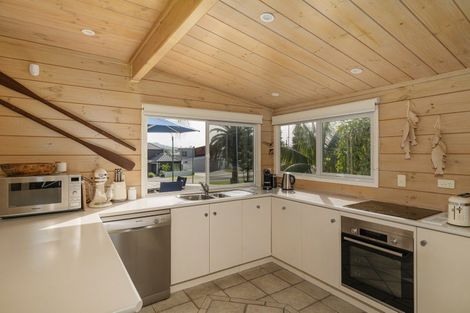 Photo of property in 105 The Quay, Pauanui, Hikuai, 3579