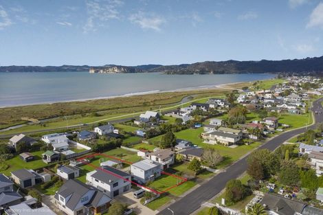 Photo of property in 263 Cook Drive, Whitianga, 3510