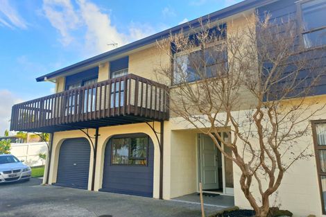 Photo of property in 1/105 John Downs Drive, Browns Bay, Auckland, 0630