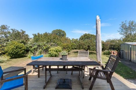 Photo of property in 10 Moreton Road, Carterton, 5713