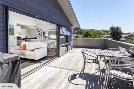 Photo of property in 3 Michelle Lane, Hahei, Whitianga, 3591