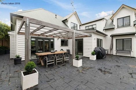 Photo of property in 7 Claverton Grove, Churton Park, Wellington, 6037