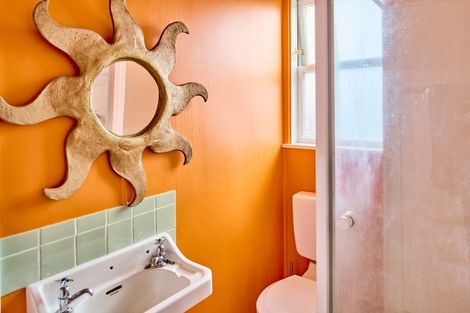 Photo of property in 9 Totara Street, Eastbourne, Lower Hutt, 5013