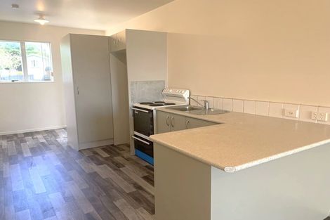 Photo of property in 15/242 Great North Road, Henderson, Auckland, 0612