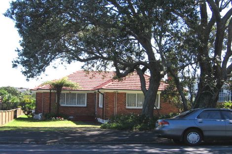 Photo of property in 133 Onewa Road, Northcote, Auckland, 0627