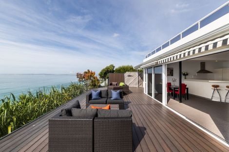 Photo of property in 132 Priestley Terrace, Bluff Hill, Napier, 4110